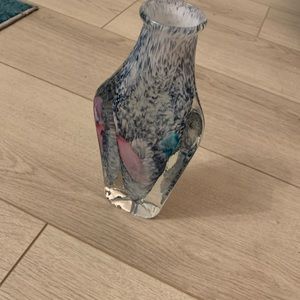 Eckerd (Signed) Magnificent Art Glass Vase.  Beautifully Mixed Colors in Glass.